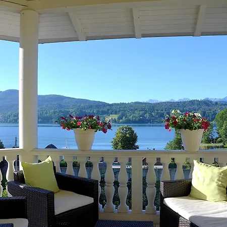 Gaestehaus Astrid Bed & Breakfast